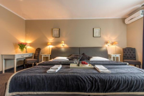 Отель Hotel Riviera Airport Modlin  Ольшевница Нова